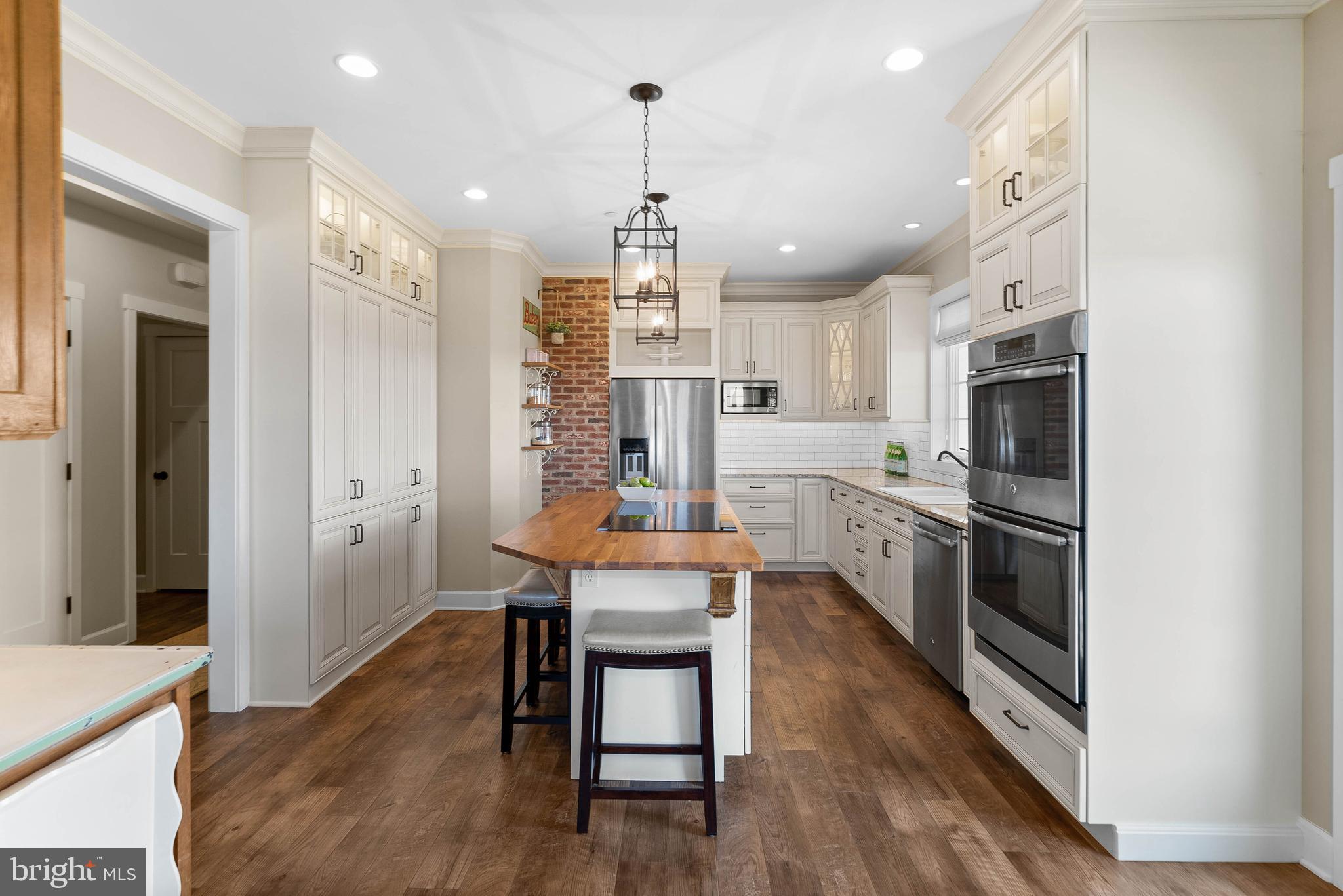4464 Alesia Lineboro Road Manchester, MD 21102 - Photo 17 of 50 Kitchen