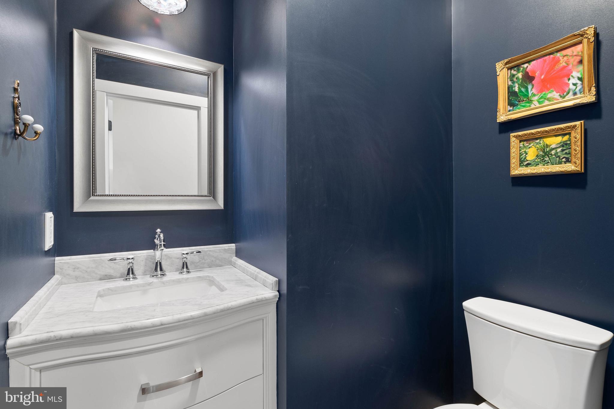 4464 Alesia Lineboro Road Manchester, MD 21102 - Photo 20 of 50 Powder room