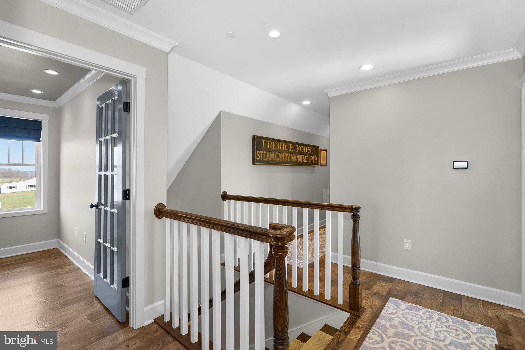 4464 Alesia Lineboro Road Manchester, MD 21102 - Photo 27 of 50 Hallway/upstairs landing