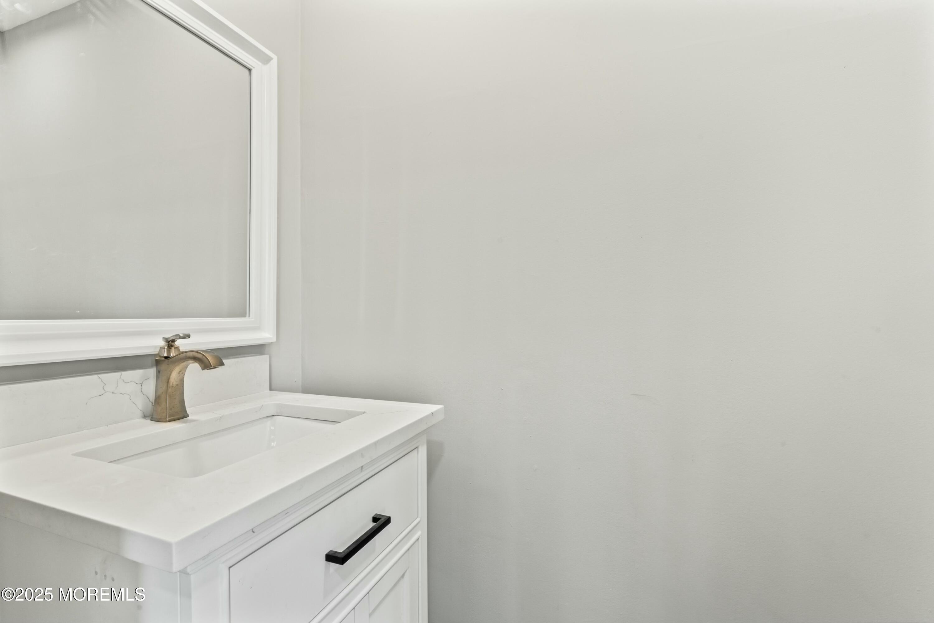 125 Greenwood Loop Road, Unit 646 Brick, NJ 08724 - Photo 7 of 22 DOWNSTAIRS 1/2