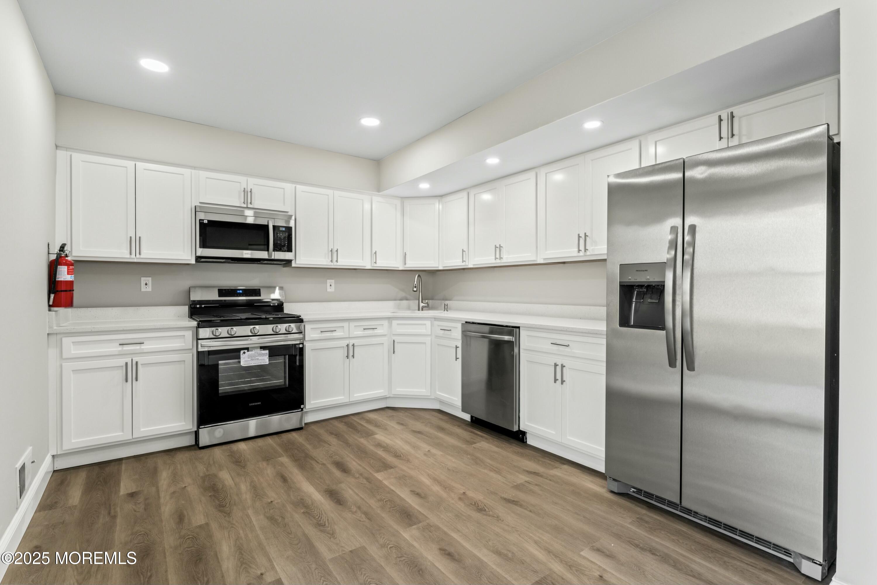 125 Greenwood Loop Road, Unit 646 Brick, NJ 08724 - Photo 9 of 22 tempImagedjrRAR