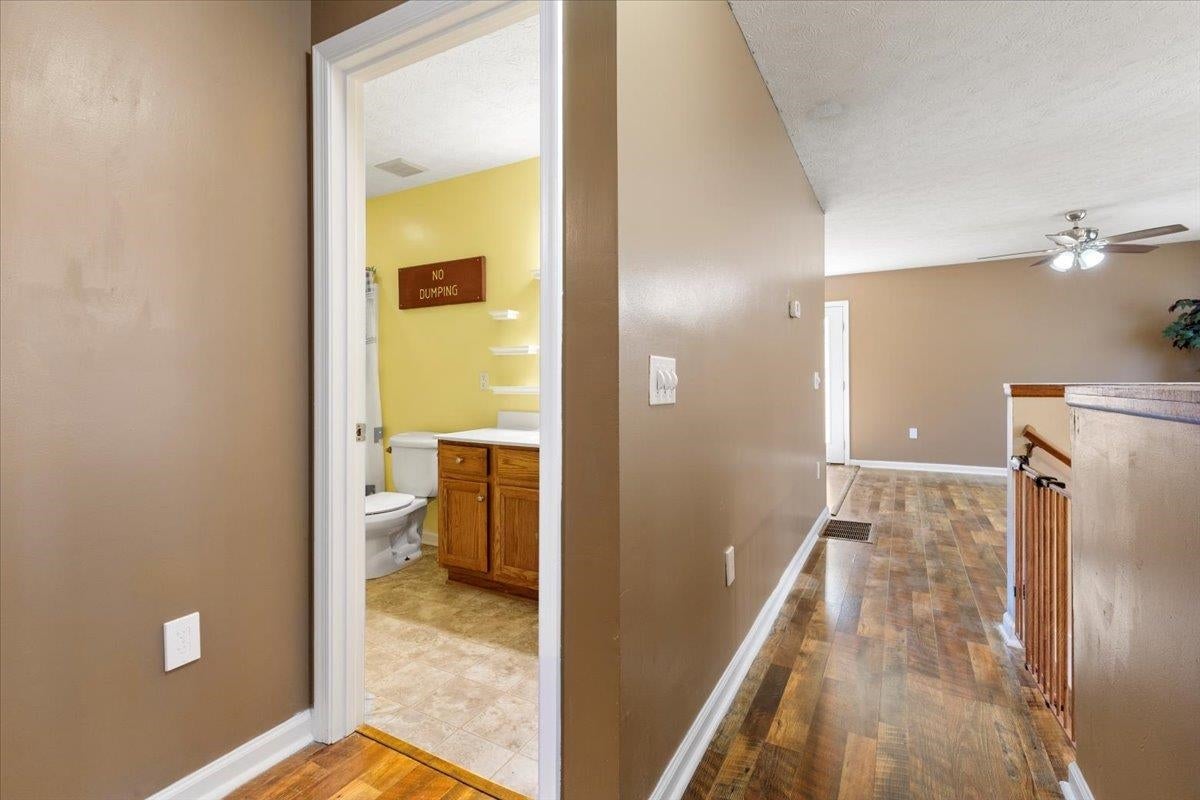 910 Gilbert Street Radford, VA 24141 - Photo 17 of 65 Gallery Image 17