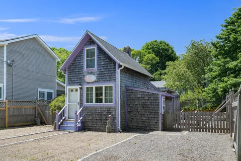 $925,000 | 15 2nd Avenue, Oak Bluffs, MA 02557