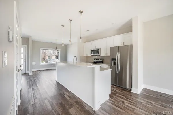 $264,000 | 33 Zentry Place, Lynchburg, VA 24502