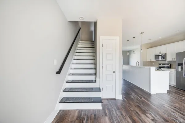 $264,000 | 33 Zentry Place, Lynchburg, VA 24502