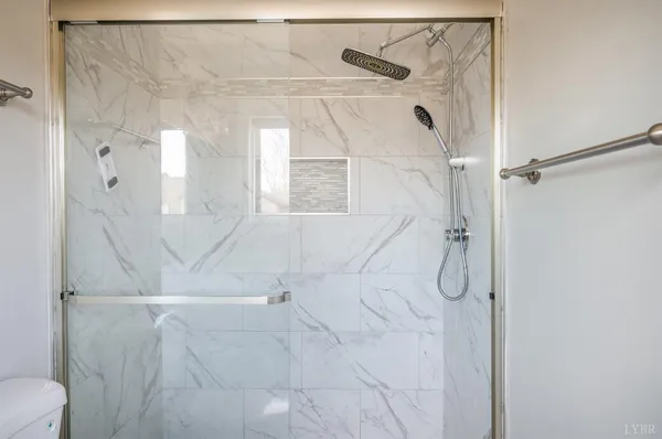 $264,000 | 33 Zentry Place, Lynchburg, VA 24502