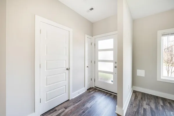 $264,000 | 33 Zentry Place, Lynchburg, VA 24502