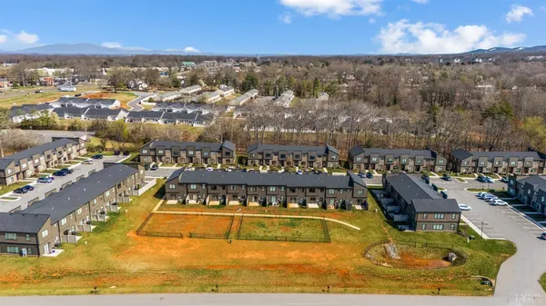 $264,000 | 33 Zentry Place, Lynchburg, VA 24502