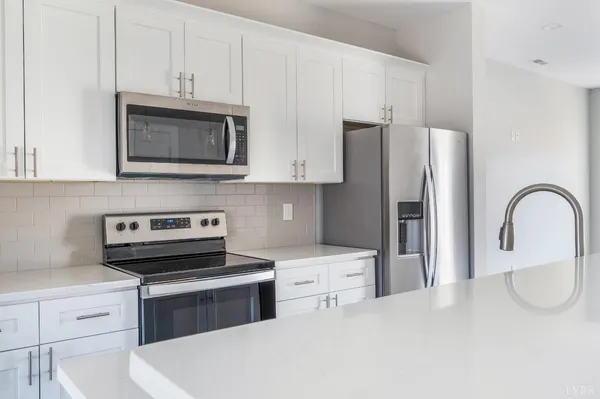 $264,000 | 33 Zentry Place, Lynchburg, VA 24502