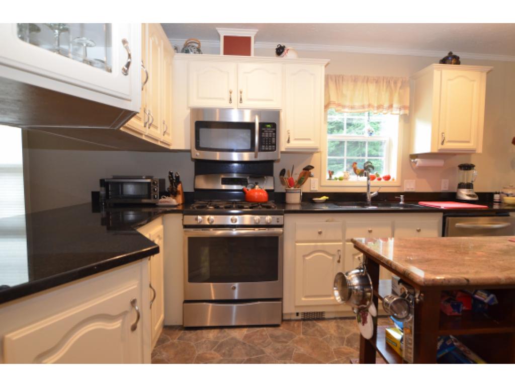 182 Gerrish Road Salisbury, NH 03268 - Photo 7 of 23