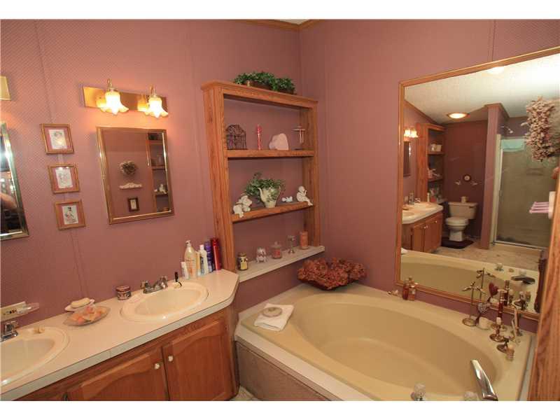 100 Reagan Road Mount Pleasant, PA 15666 - Photo 10 of 11 Master Bath/Spa.