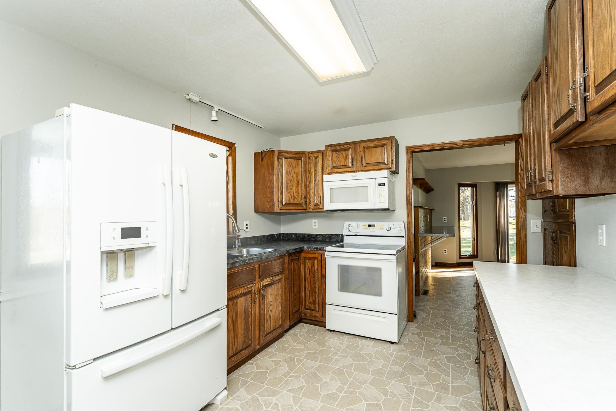 4907 Marion Court Southeast Rochester, MN 55904 - Photo 7 of 32