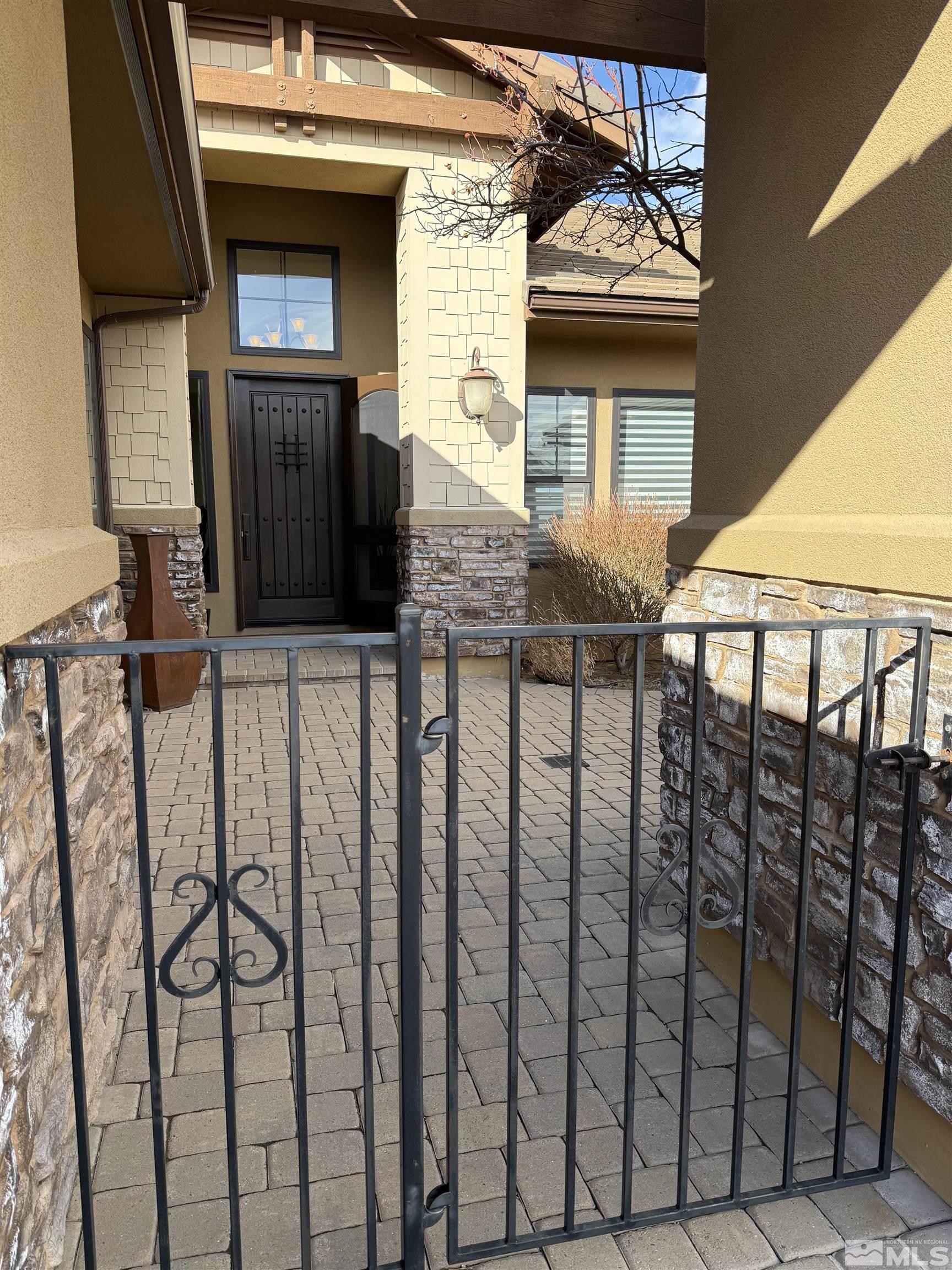 3745 Aspen Reno, NV 89511 - Photo 4 of 20 Photo 4