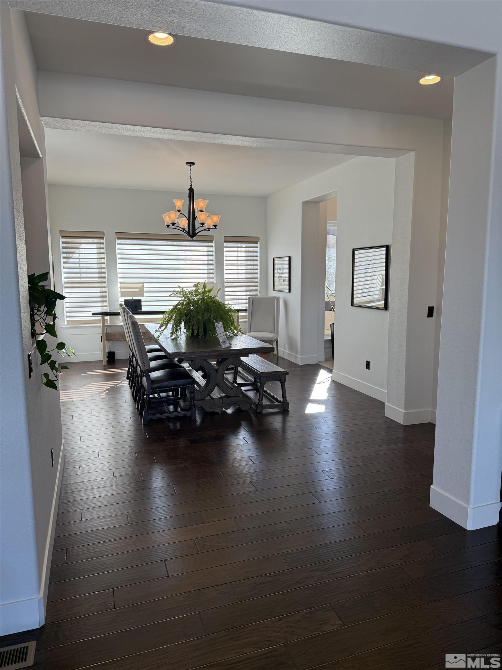 3745 Aspen Reno, NV 89511 - Photo 10 of 20 Photo 10