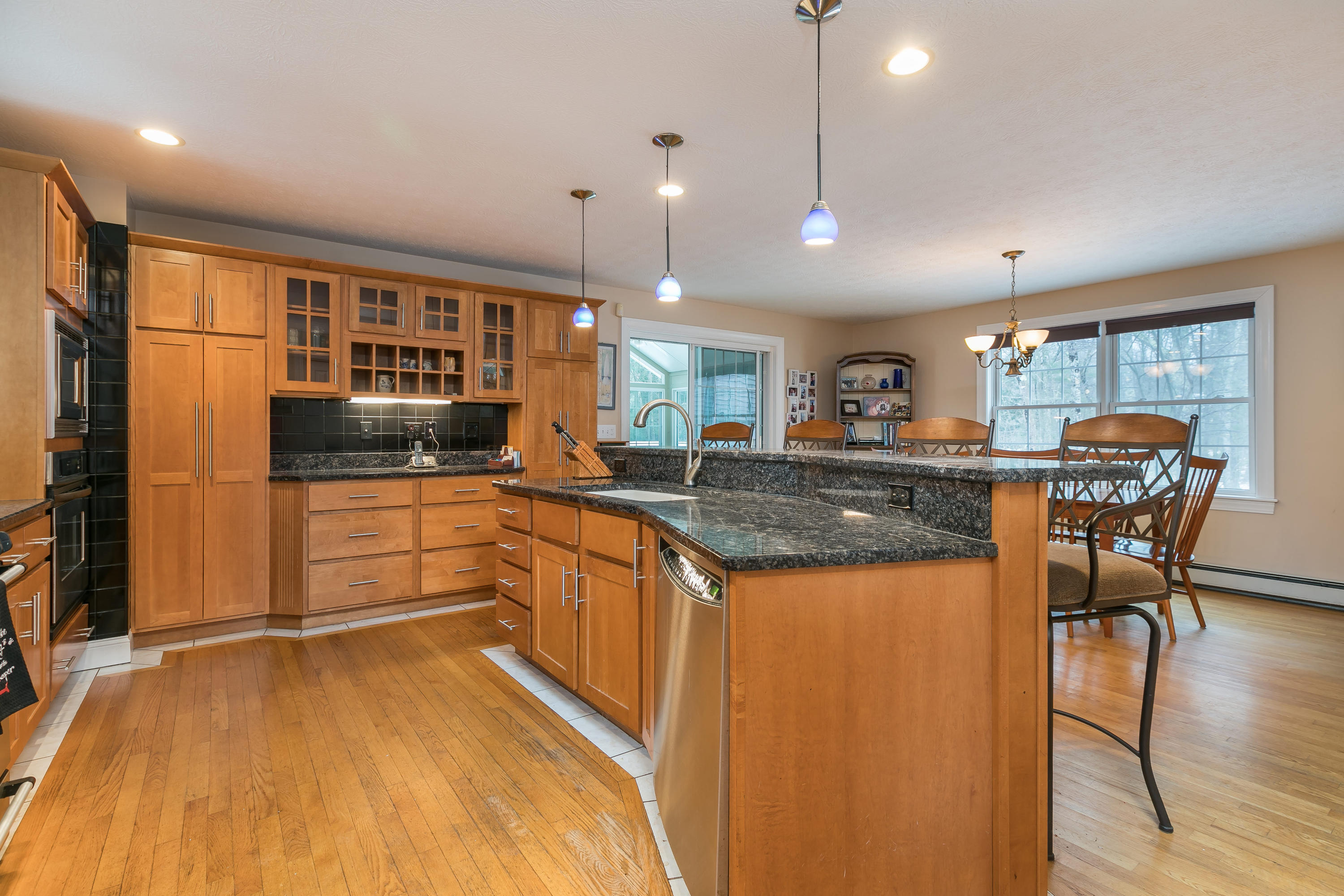 15 Landmark Road Scarborough, ME 04074 - Photo 16 of 45 Kitchen