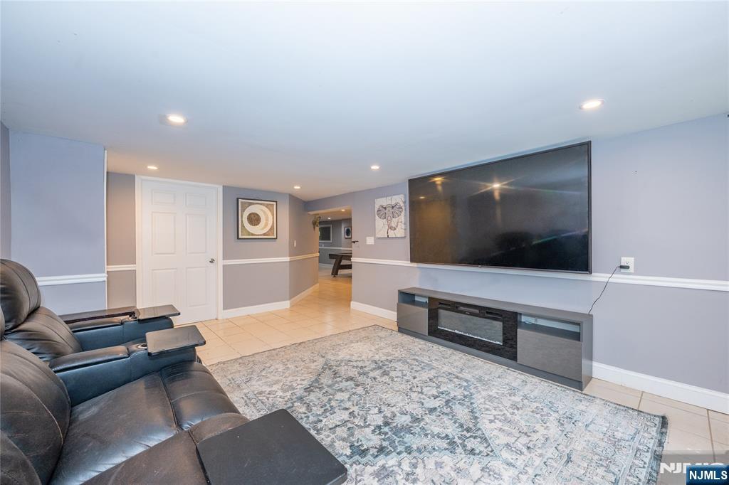 375 Queens Court Ridgewood, NJ 07450 - Photo 41 of 50