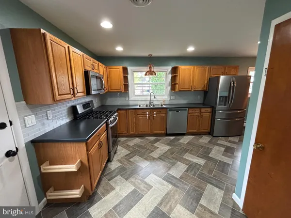 $319,000 | 214 Ziegler Street, Mount Joy, PA 17552