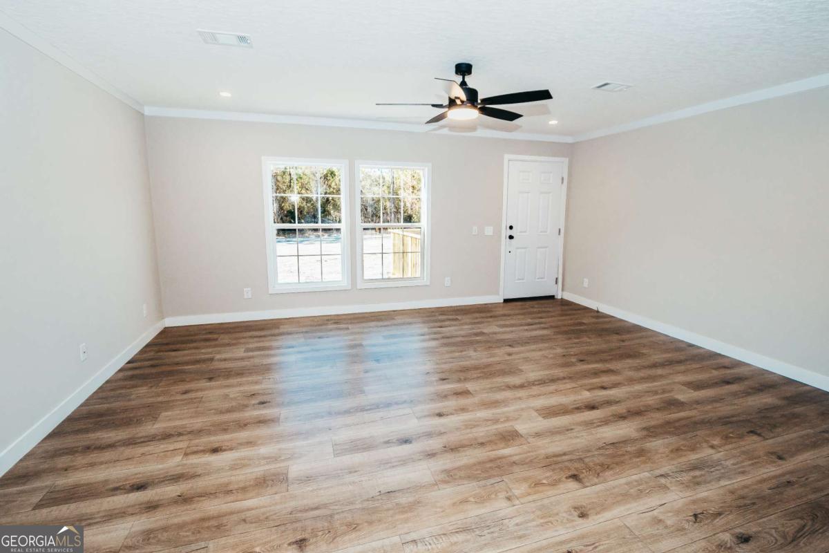 5240 Owens Road Blackshear, GA 31516 - Photo 11 of 33