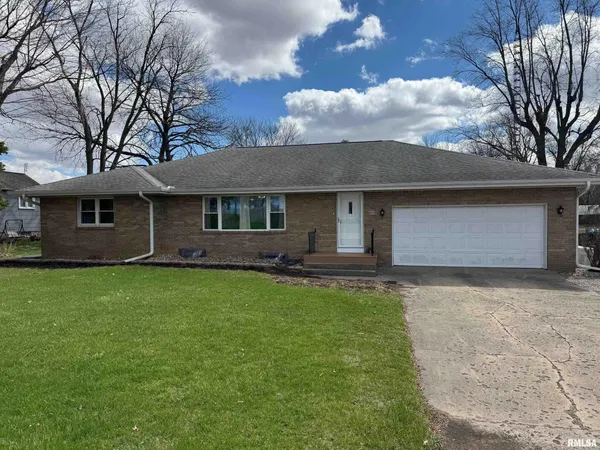 $164,900 | 213 East State Street, Washburn, IL 61570