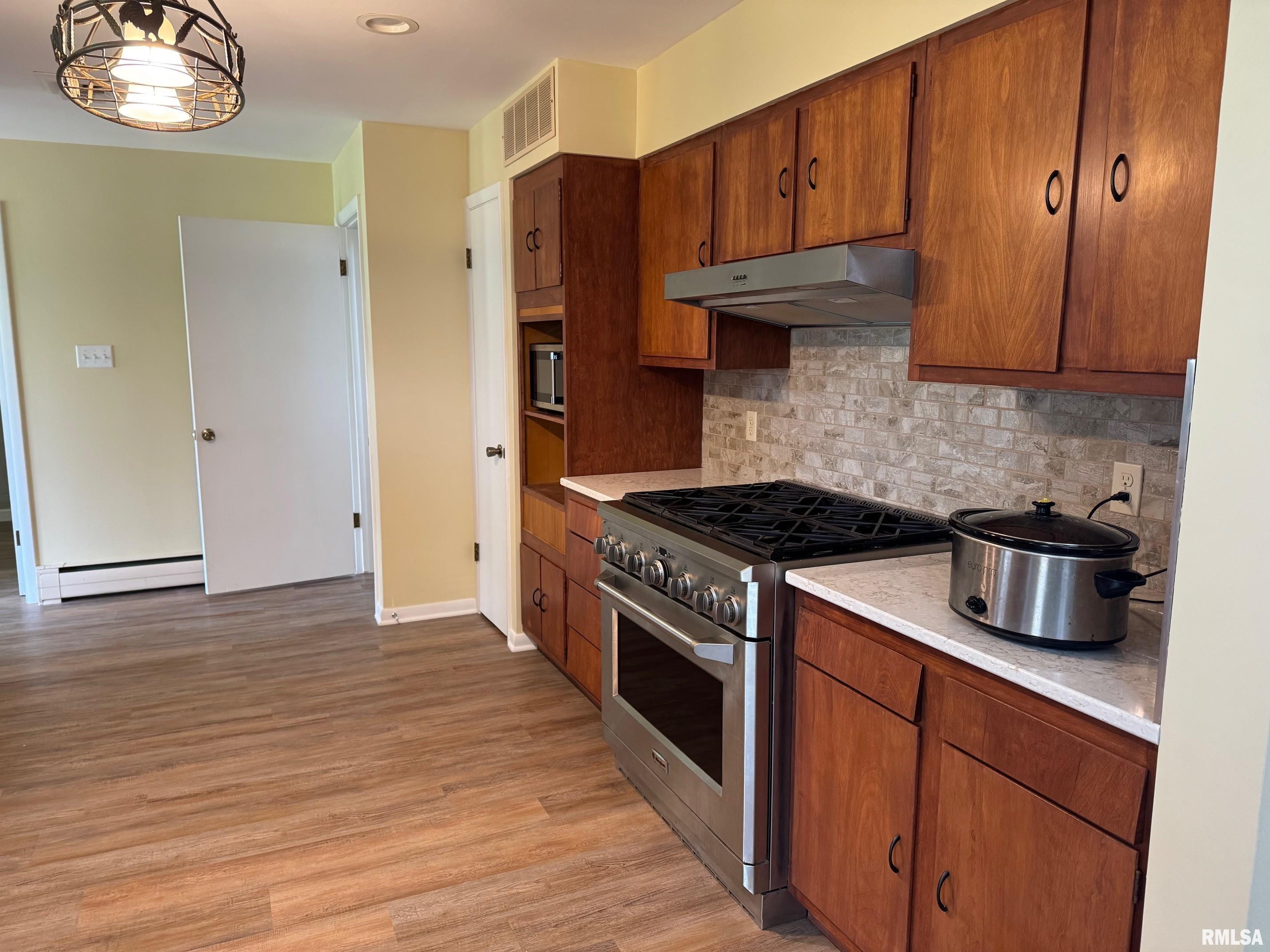 213 East State Street Washburn, IL 61570 - Photo 11 of 35