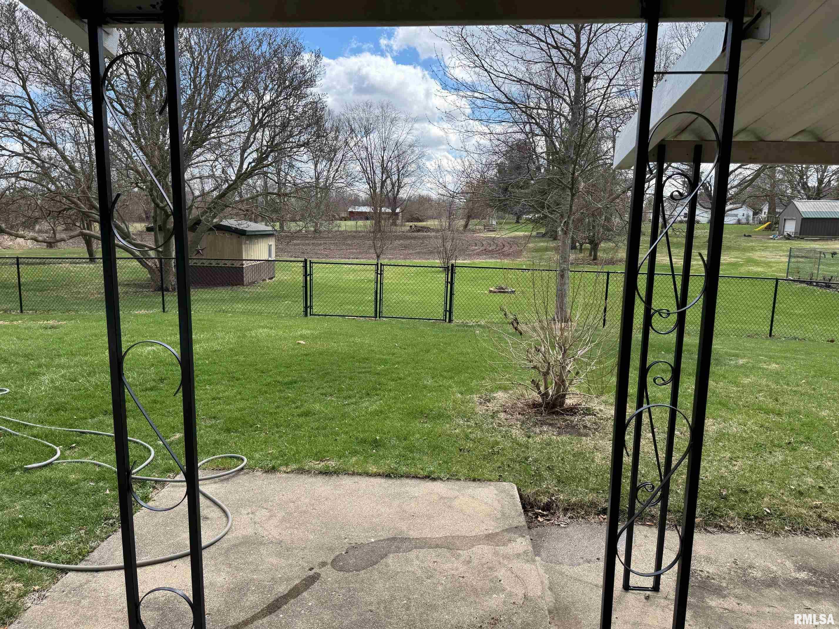 213 East State Street Washburn, IL 61570 - Photo 30 of 35
