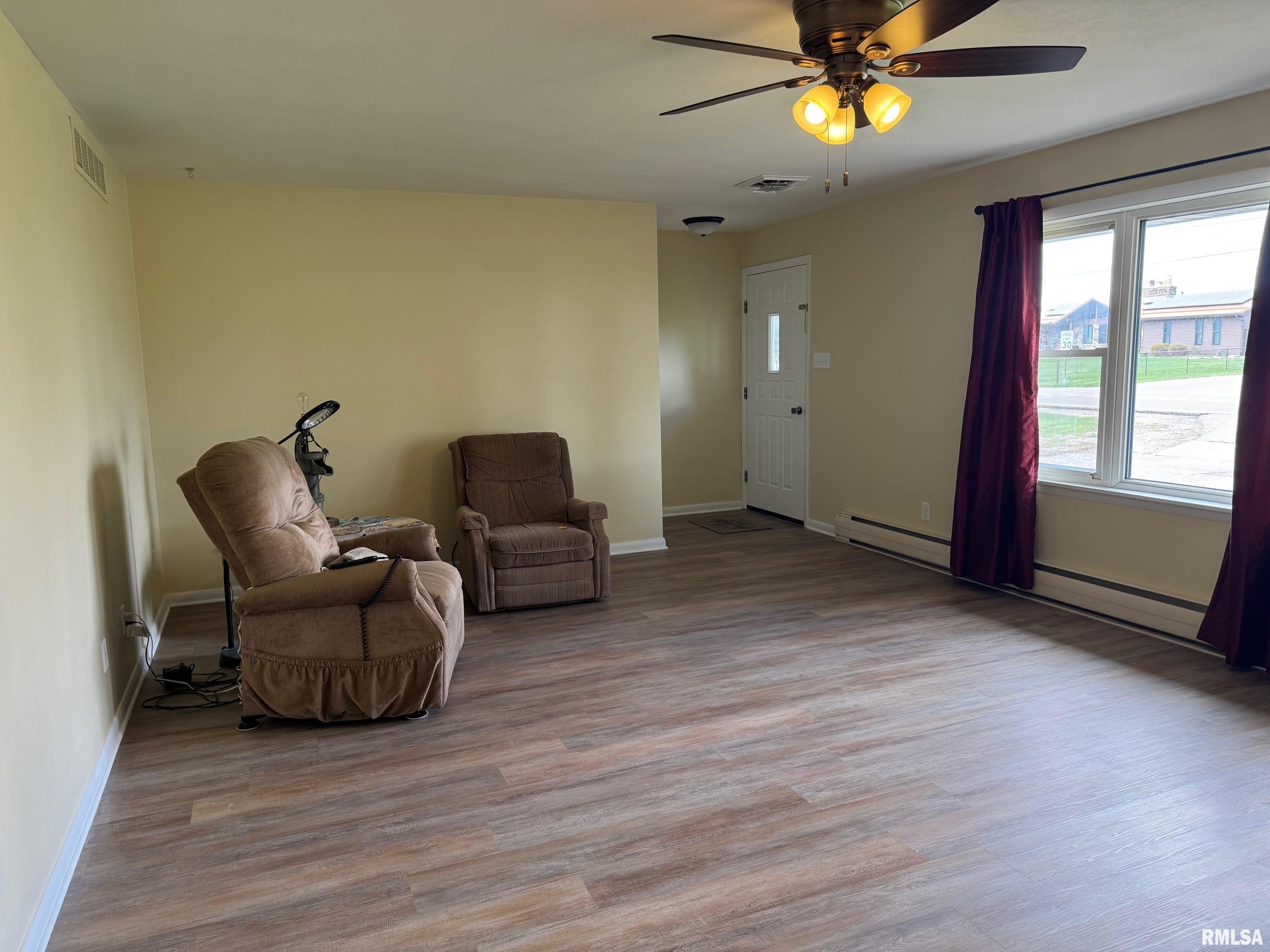 213 East State Street Washburn, IL 61570 - Photo 5 of 35