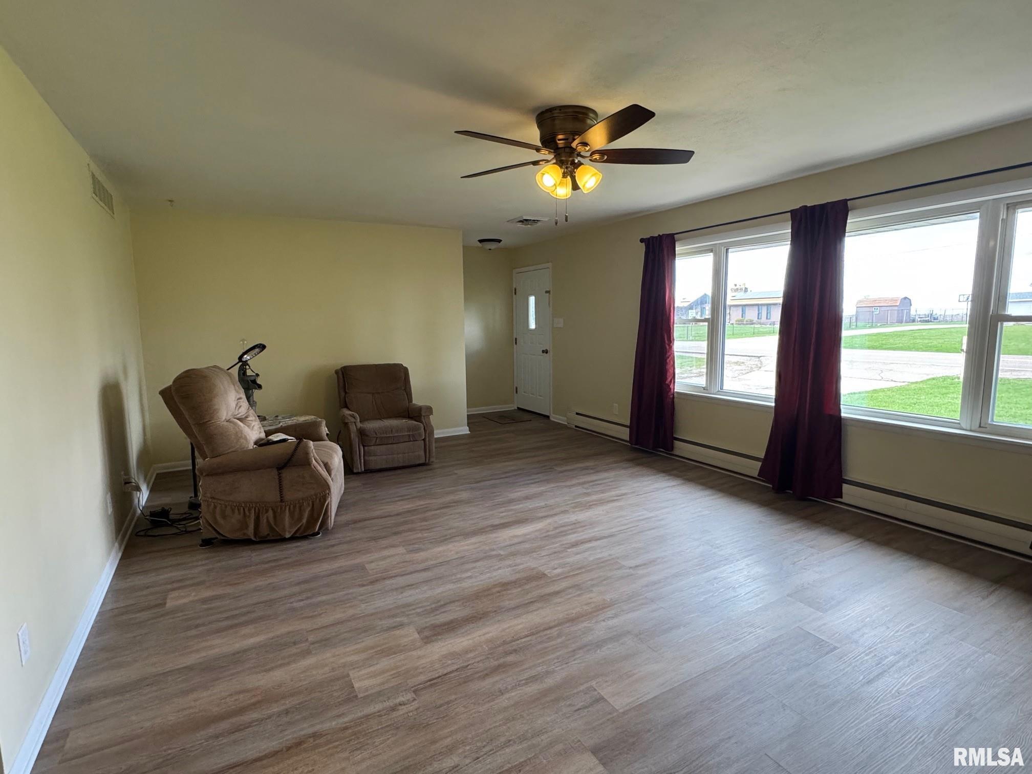 213 East State Street Washburn, IL 61570 - Photo 6 of 35