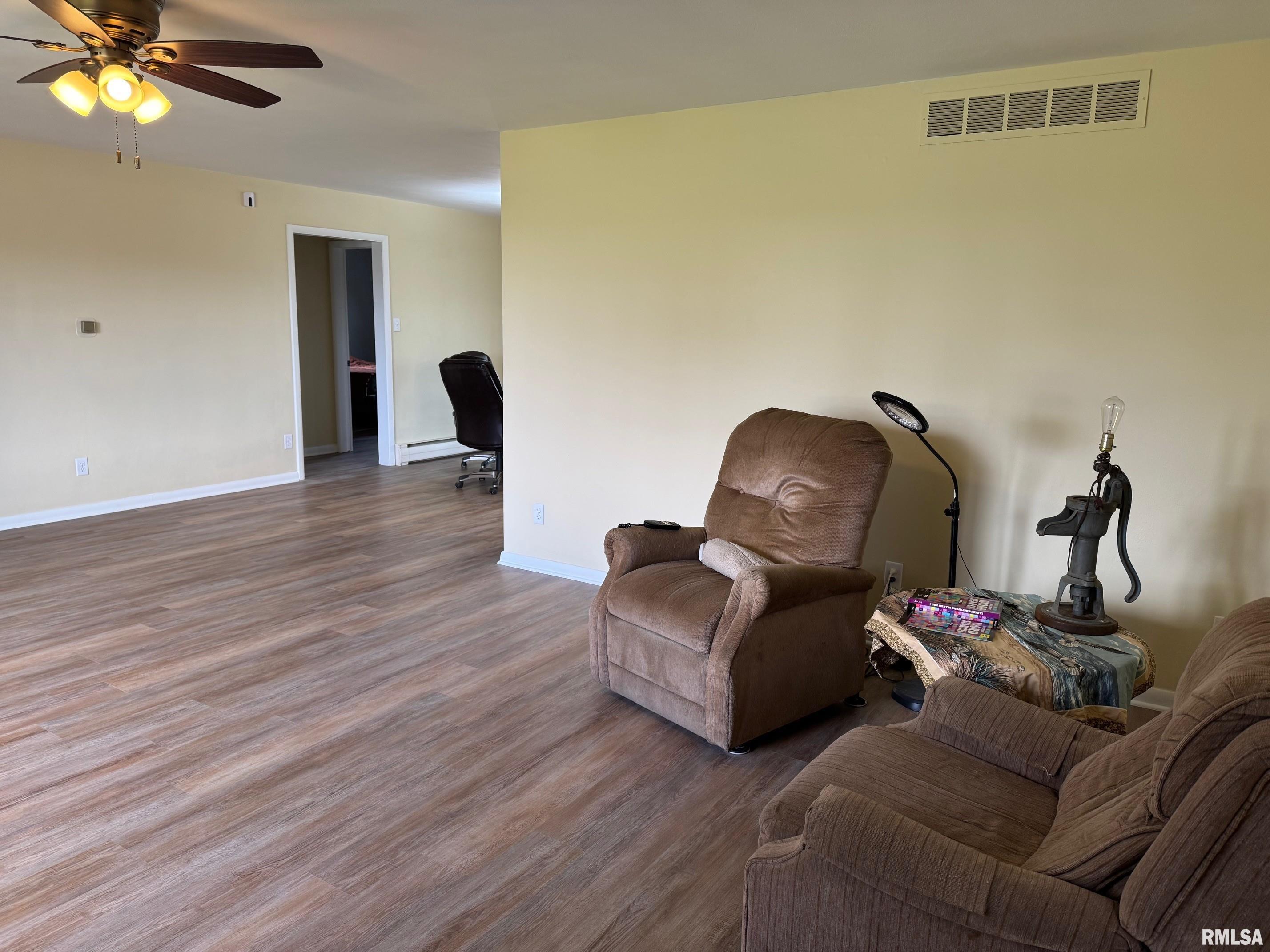 213 East State Street Washburn, IL 61570 - Photo 8 of 35