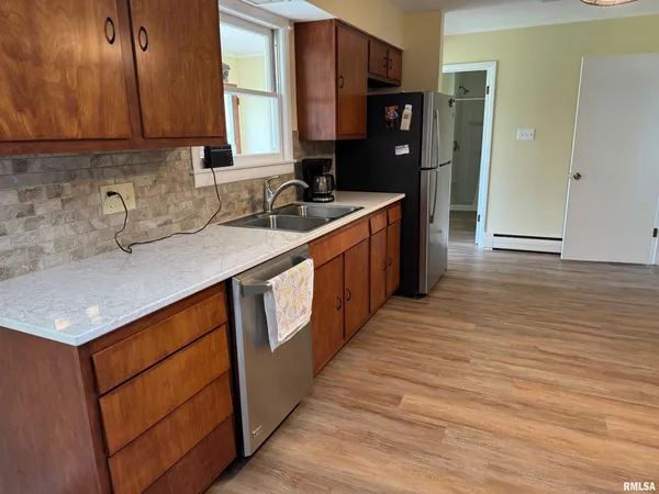 $164,900 | 213 East State Street, Washburn, IL 61570