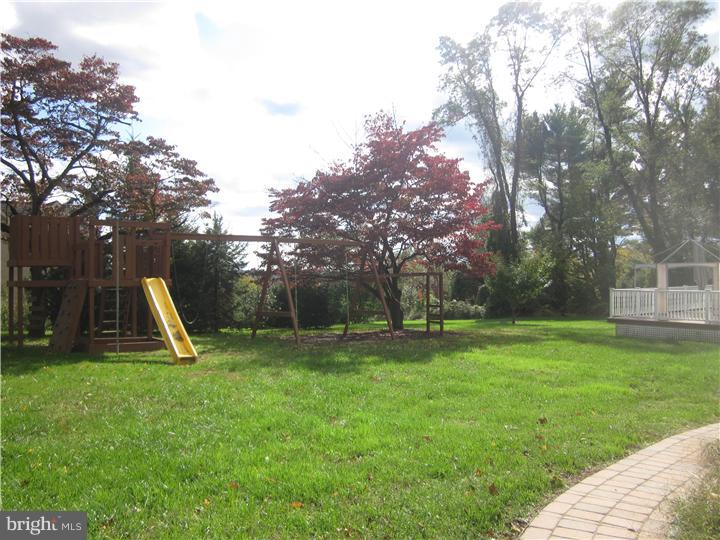344 New Darlington Road Media, PA 19063 - Photo 19 of 25 Back Yard