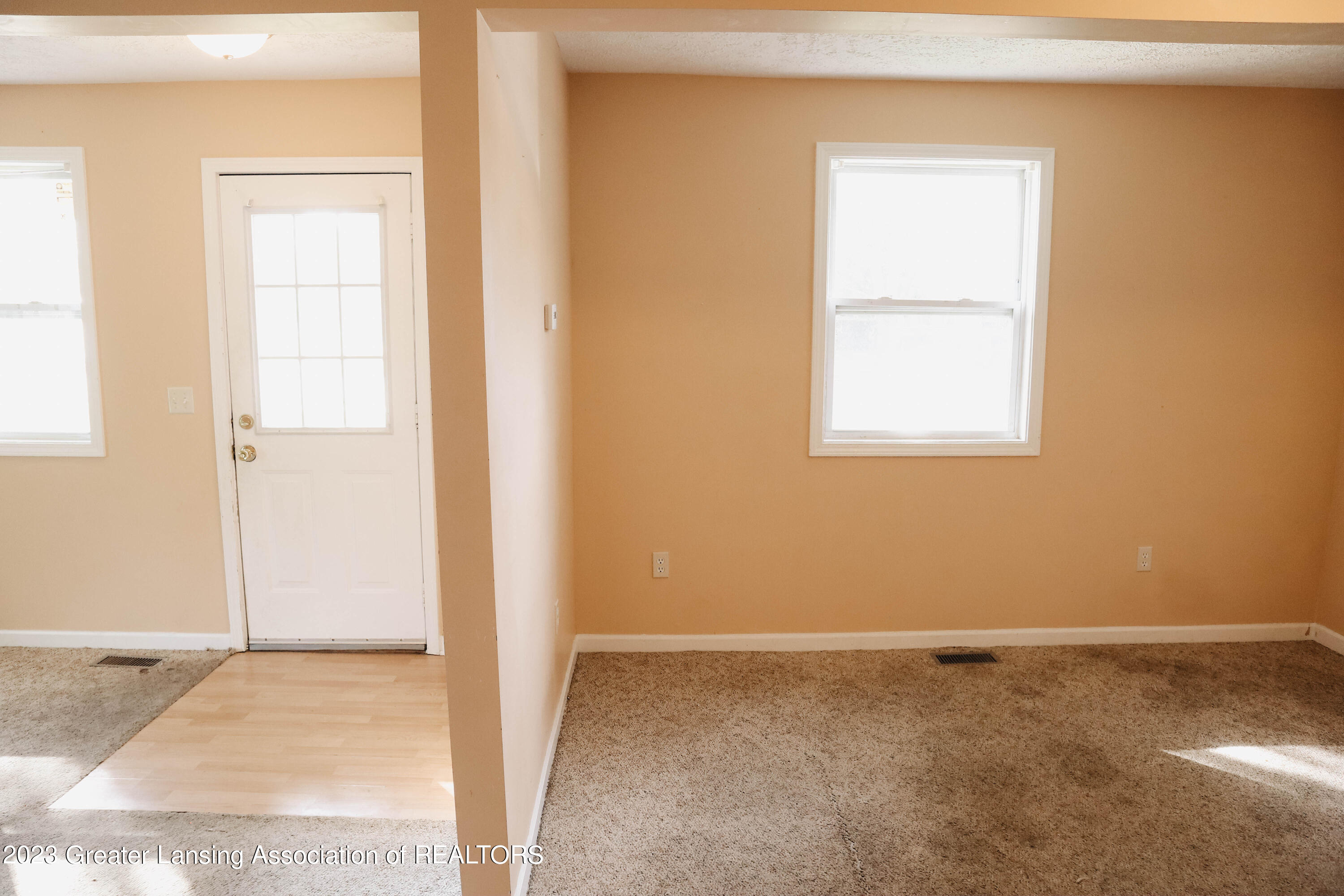 4923 Ballard Road Lansing, MI 48911 - Photo 15 of 28 IMG_2573