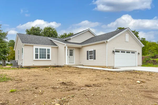 $329,900 | 1603 Hollyhock Street, Harvard, IL 60033