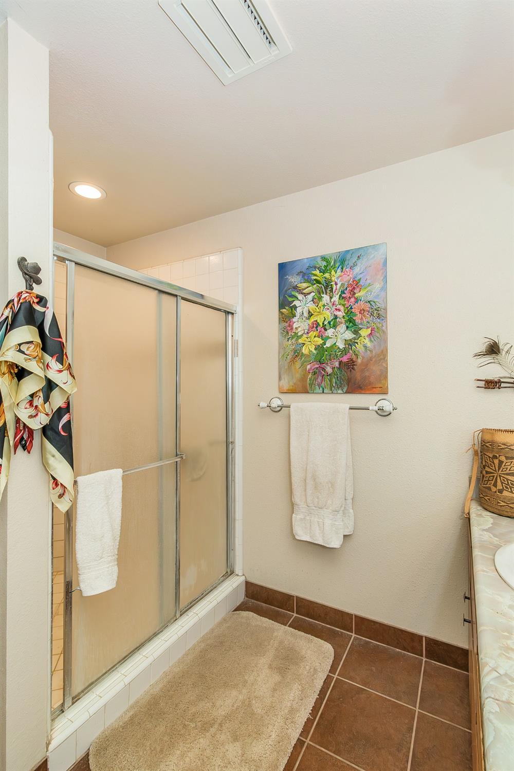 13016 Violet Lane Clovis, CA 93619 - Photo 19 of 41 a view of a storage & utility room