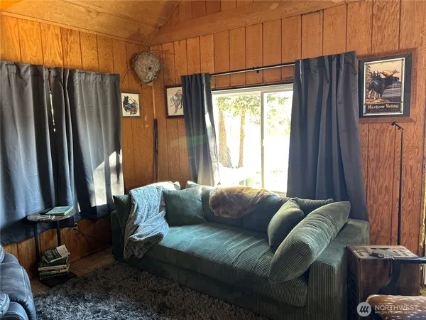 $429,999 | 5 Moore Drive, Riverside, WA 98849