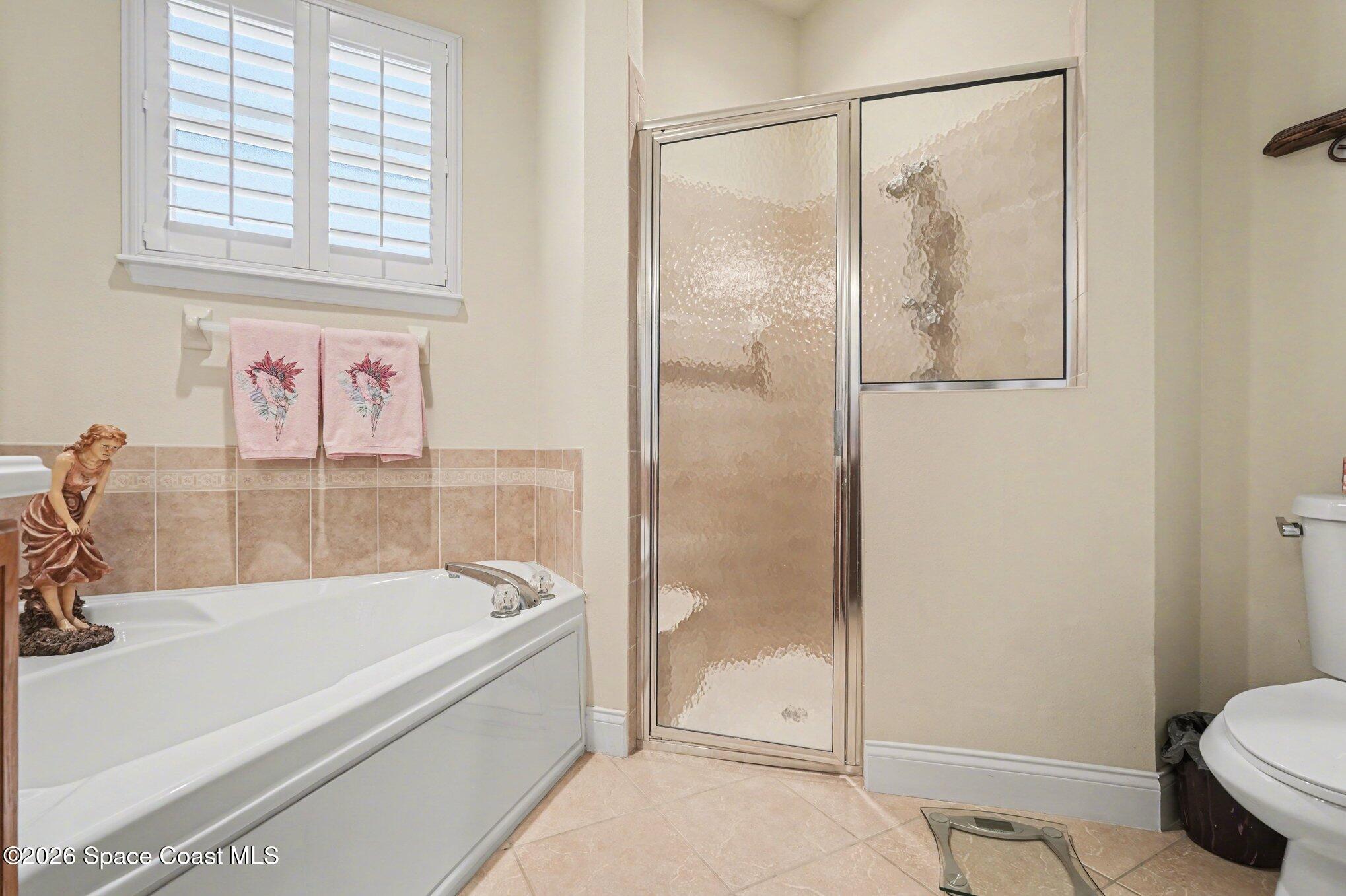 4220 Alamanda Key Drive Melbourne, FL 32901 - Photo 14 of 35 Master Bath