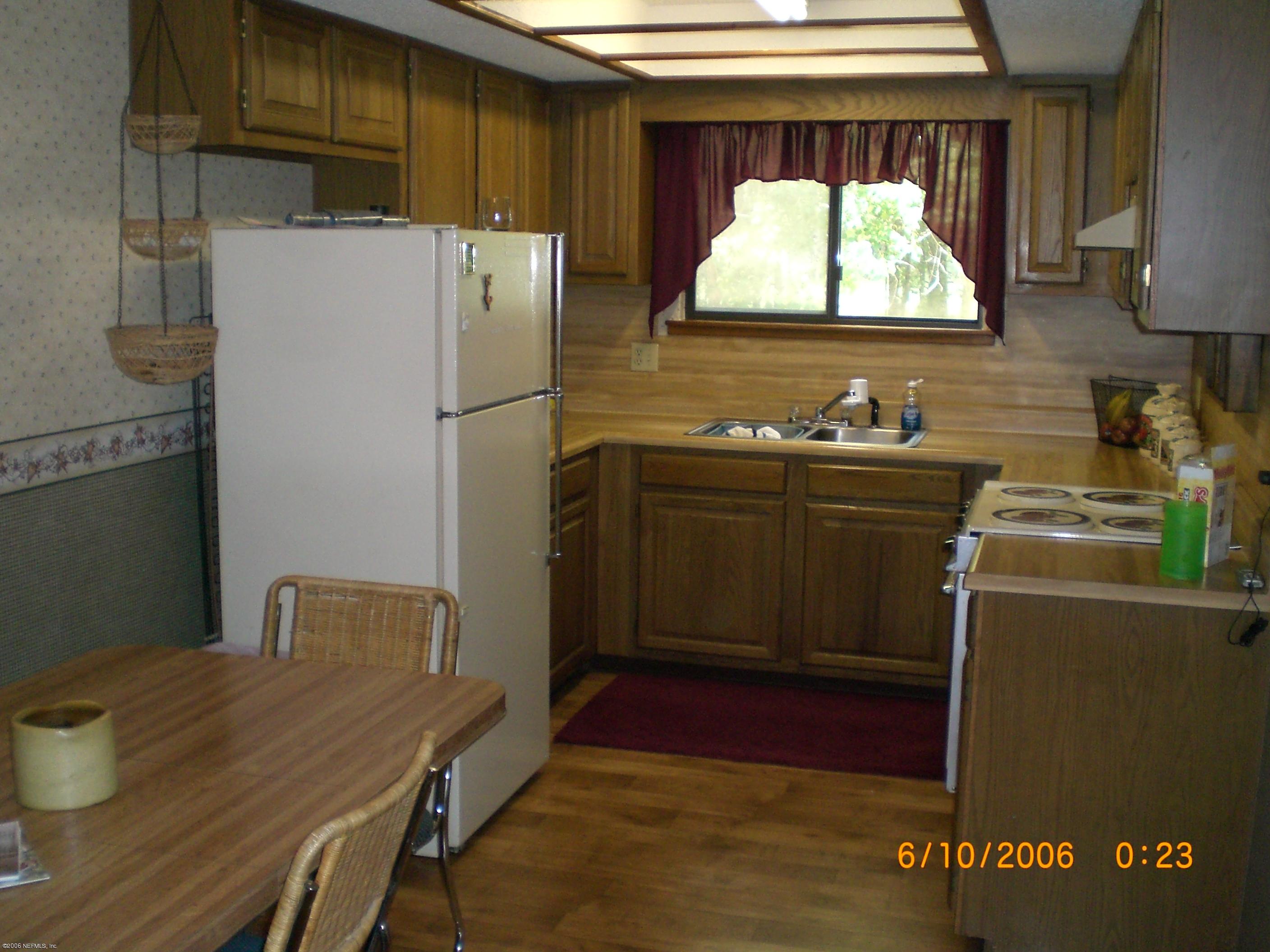 6996 Bob Kirkland Road Macclenny, FL 32063 - Photo 4 of 11 KITCHEN