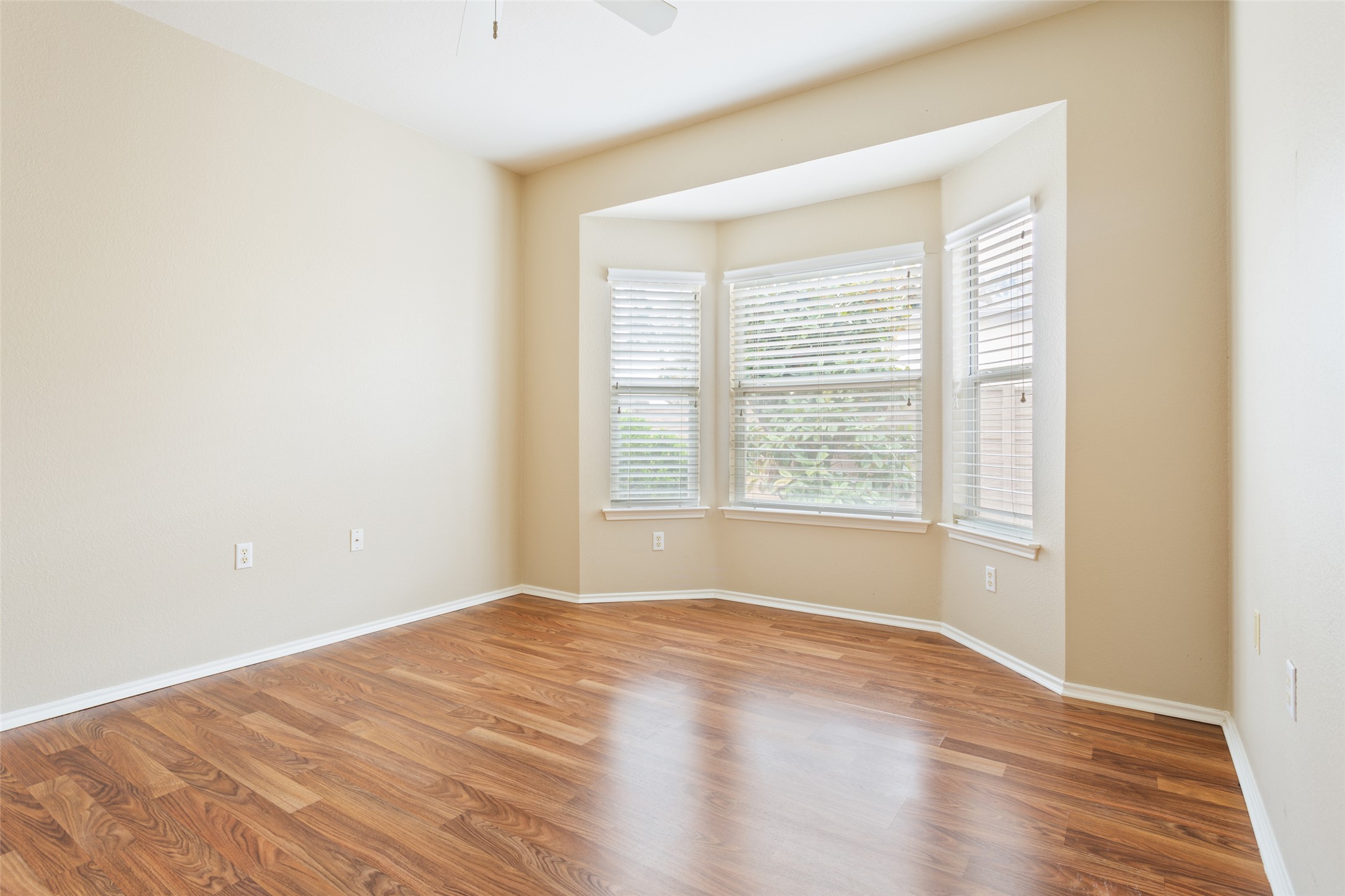 107 Plover Pass Georgetown, TX 78633 - Photo 15 of 27