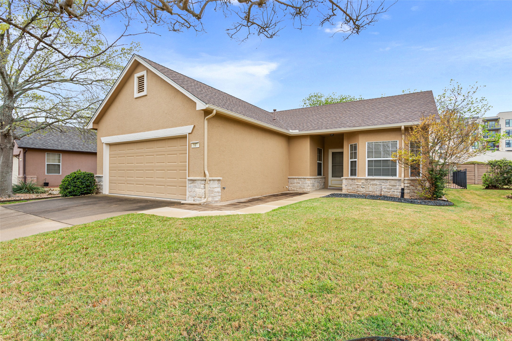 107 Plover Pass Georgetown, TX 78633 - Photo 4 of 27