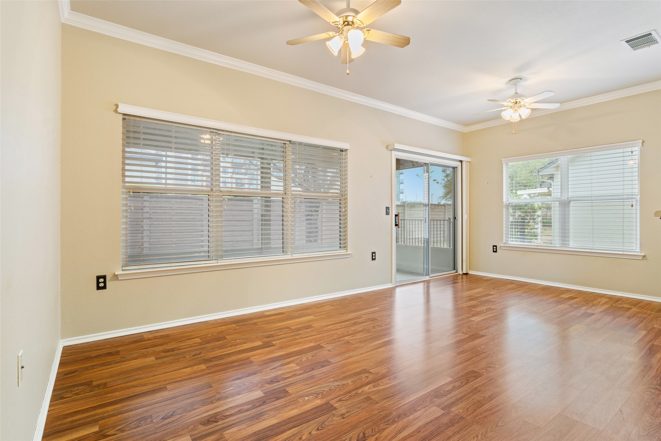 107 Plover Pass Georgetown, TX 78633 - Photo 5 of 27