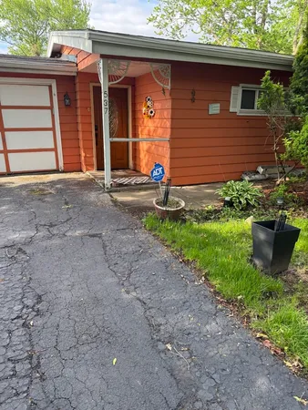 $525,000 | 22W537 Cherry Lane, Glen Ellyn, IL 60137