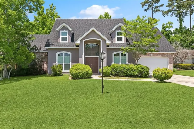 $480,000 | 1424 Woodmere Drive, Mandeville, LA 70471