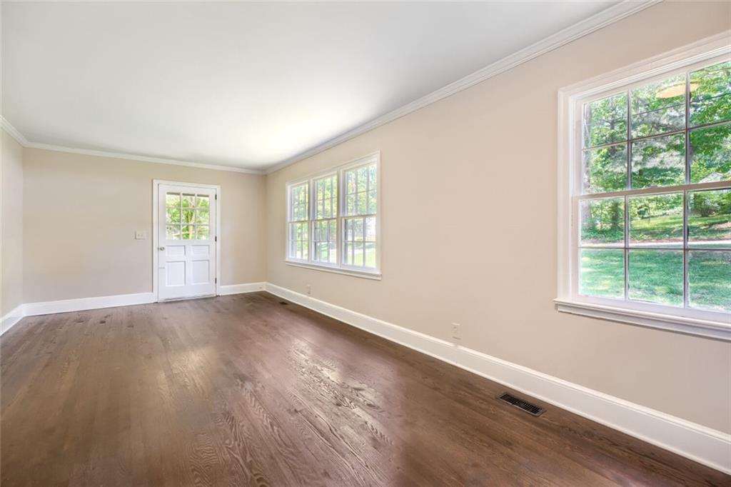 396 Forrest Ridge Drive Northwest Atlanta, GA 30318 - Photo 18 of 21 Gallery Image 18