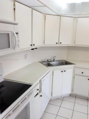 $140,500 | 6201 North Falls Cir Drive, Unit 311, Lauderhill, FL 33319