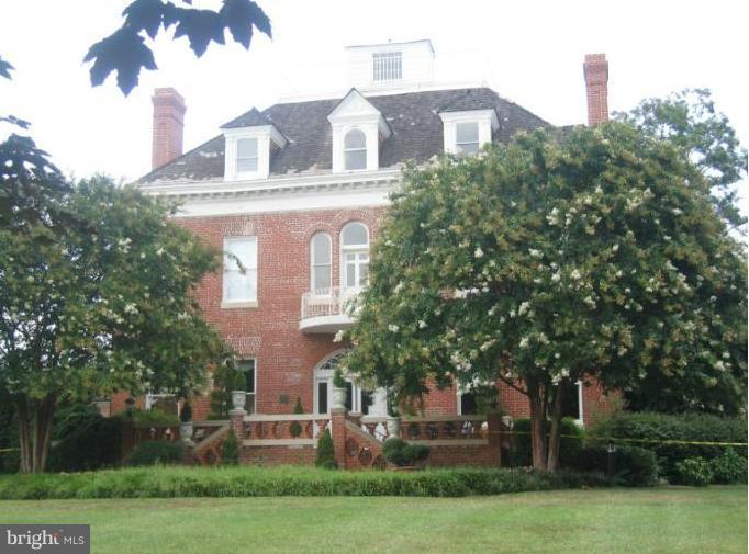 470 Tschiffely Square Road Gaithersburg, MD 20878 - Photo 19 of 26 Kentlands Mansion