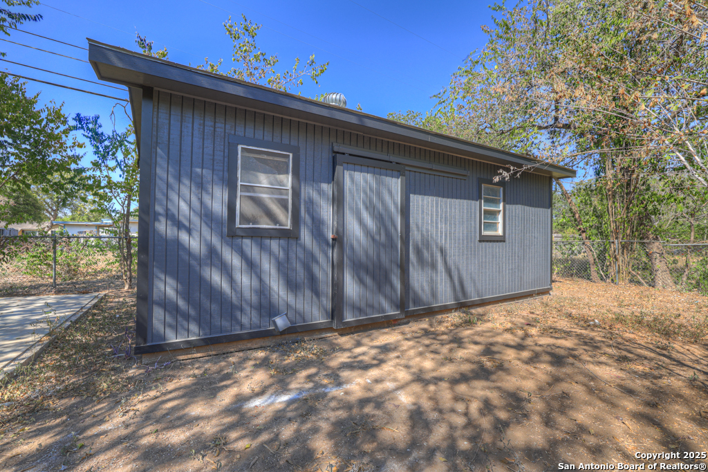 511 Wright Avenue Schertz, TX 78154 - Photo 23 of 23 a backyard of a house