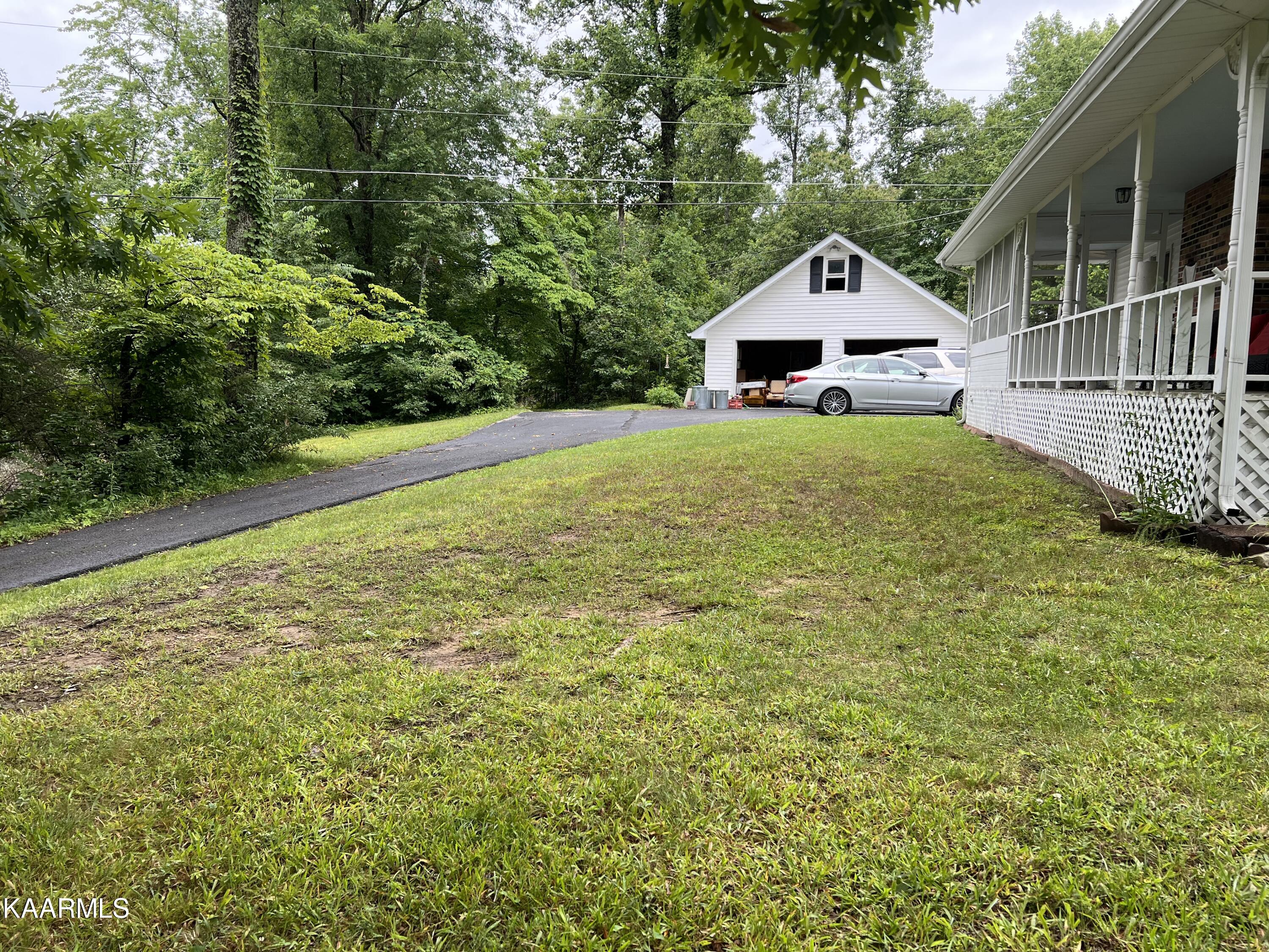 561 Grape Rough Road Oneida, TN 37841 - Photo 13 of 33 0CD6BDC1-A322-4817-922E-92D973ABA7EC