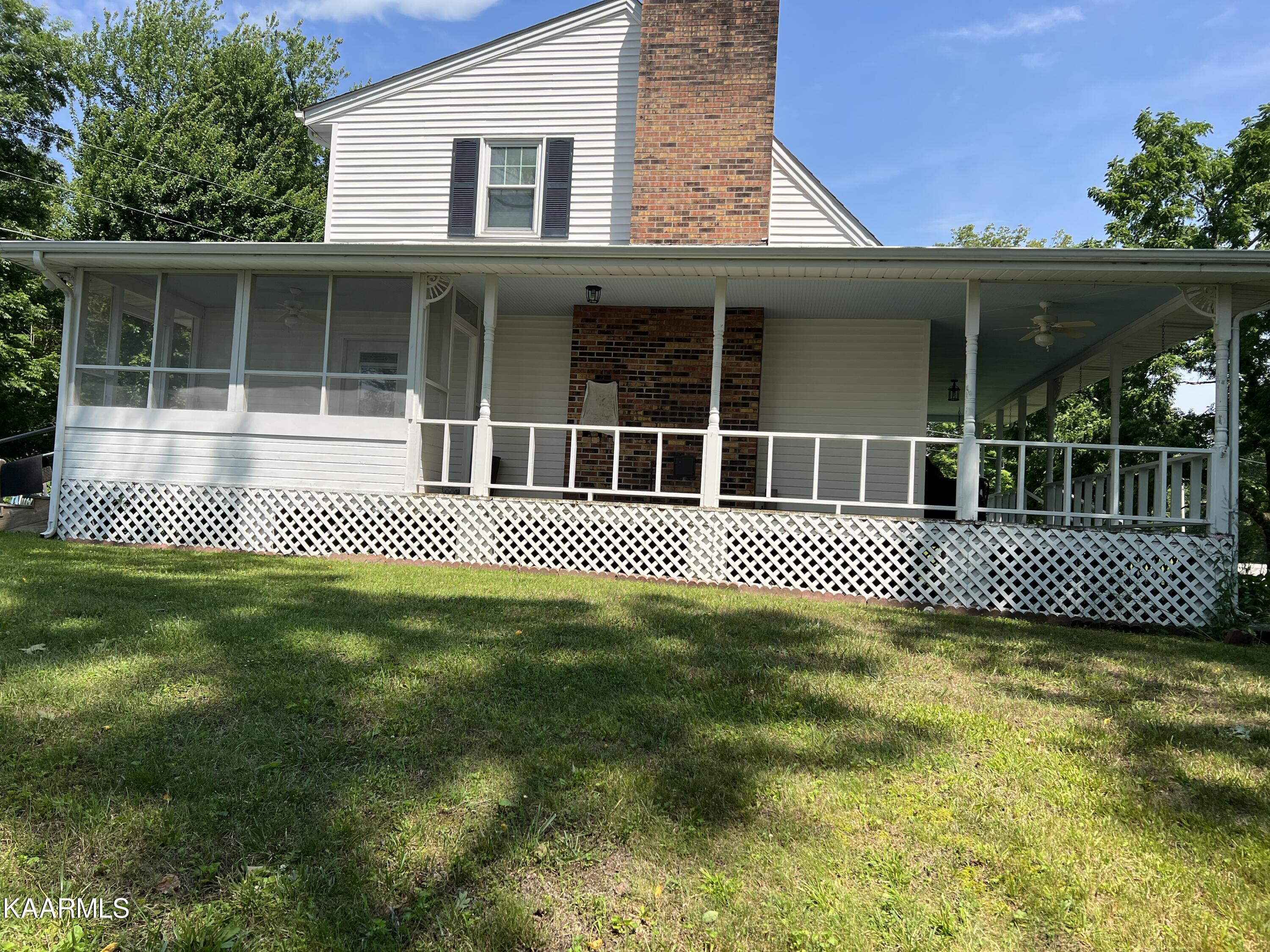 561 Grape Rough Road Oneida, TN 37841 - Photo 2 of 33 CA2C911B-E079-4181-814E-BA048CED39F2