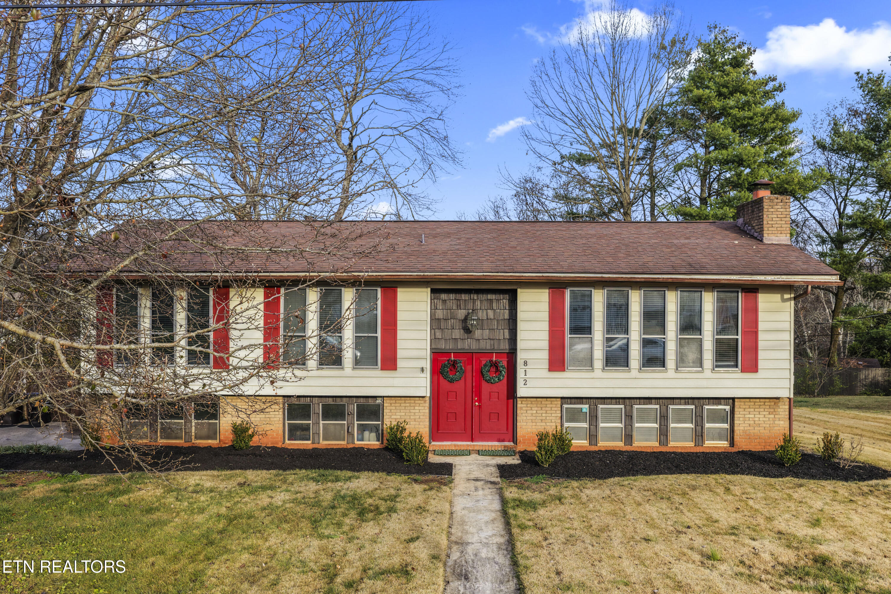 812 Crest Forest Road Knoxville, TN 37923 - Photo 1 of 45 Front