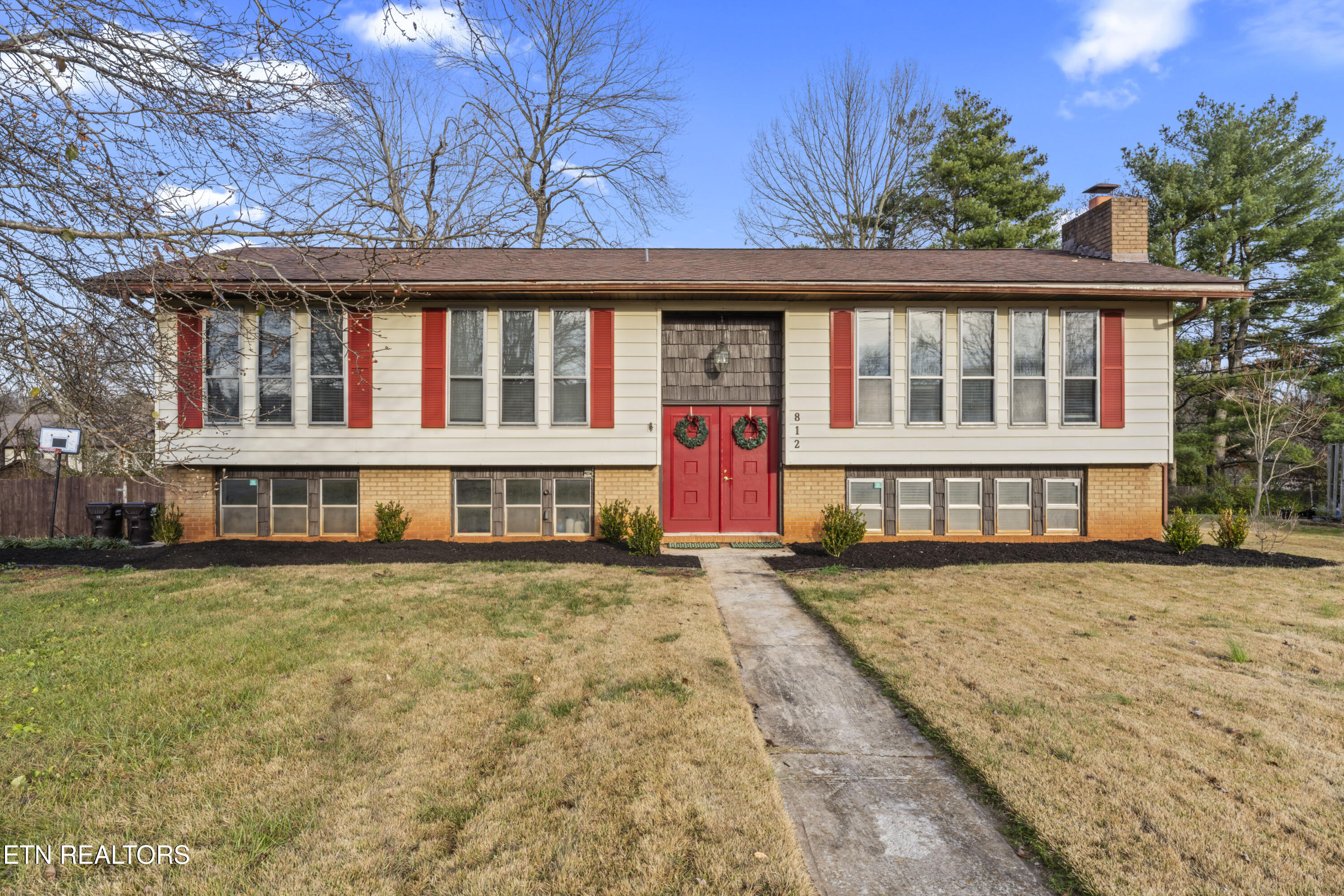812 Crest Forest Road Knoxville, TN 37923 - Photo 11 of 45 photos_high_resolution_DSC08167