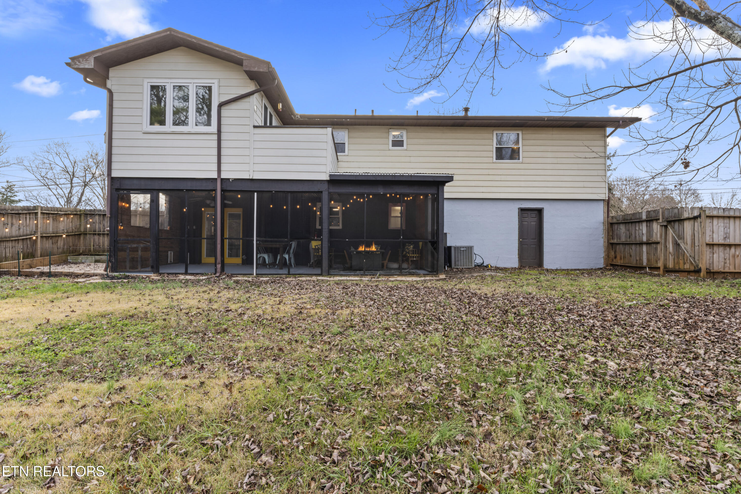 812 Crest Forest Road Knoxville, TN 37923 - Photo 15 of 45 photos_high_resolution_DSC08182